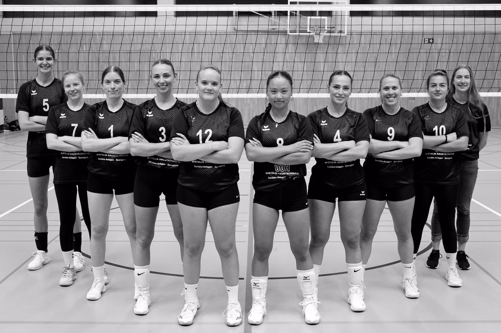 Von links: Lara, Amélie, Michelle, Jelena, Leyla, Amy, Leunora, Sarah, Annika, Elaine
Es fehlen: Layla, Murielle, Mirijam, Jada, Mari (Trainer), Petra (Co-Trainerin)